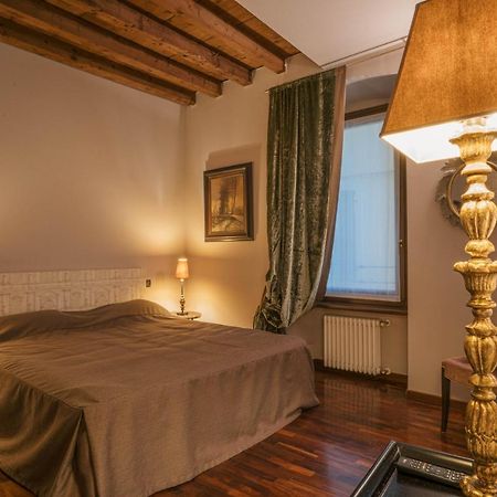Napule...E Apartments Peschiera del Garda Zewnętrze zdjęcie