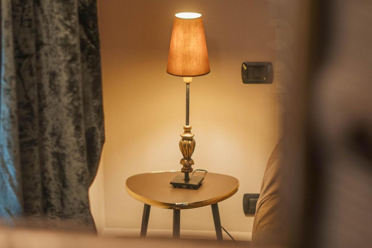 Napule...E Apartments Peschiera del Garda Zewnętrze zdjęcie